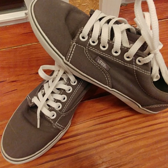 Vans - Picture 3 of 3